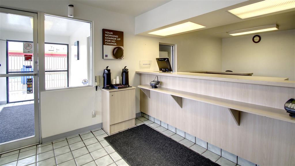Motel 6 Manhattan Kansas المظهر الداخلي الصورة