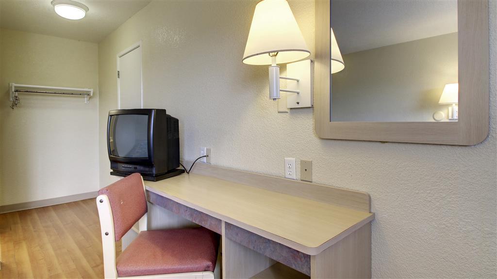 Motel 6 Manhattan Kansas الغرفة الصورة