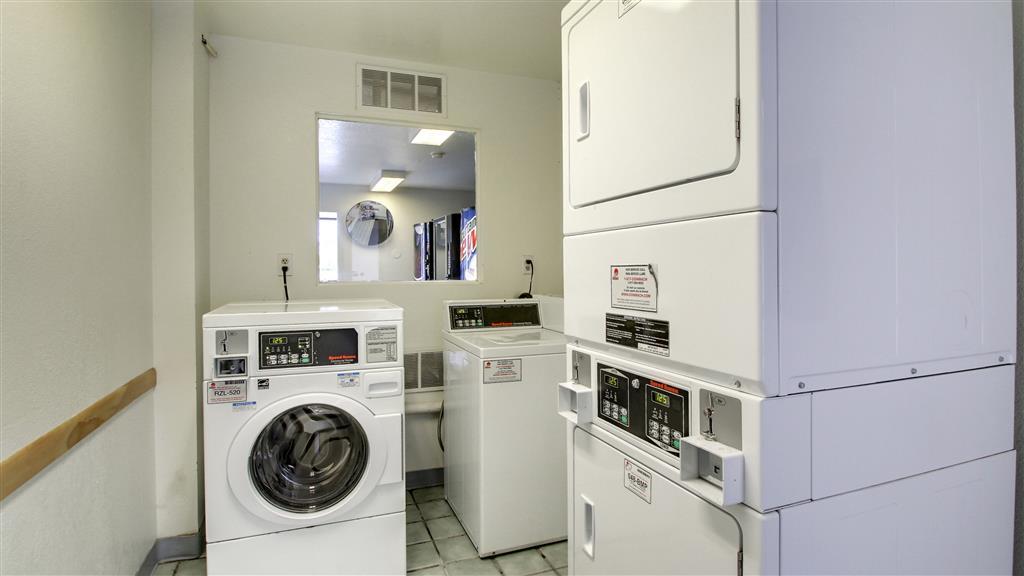 Motel 6 Manhattan Kansas المرافق الصورة